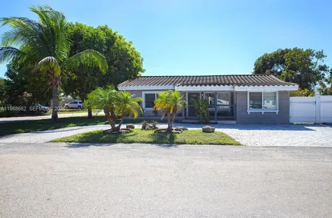 2450 NE 18th Street Pompano Beach FL 33062