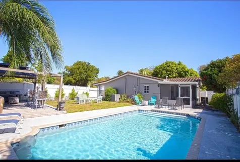 2450 NE 18th Street Pompano Beach FL 33062