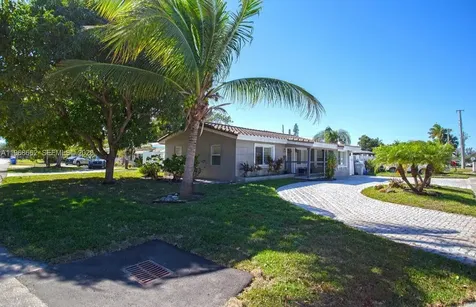 2450 NE 18th Street Pompano Beach FL 33062