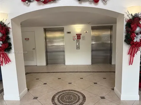 9300 Fontainebleau Boulevard Miami FL 33172