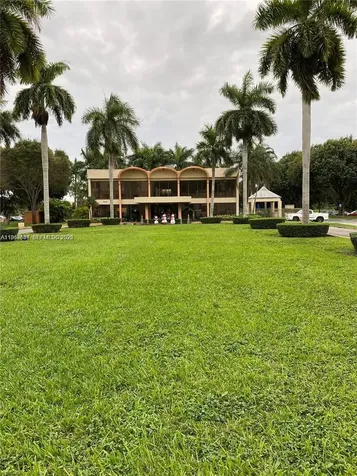 9300 Fontainebleau Boulevard Miami FL 33172