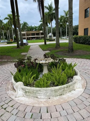 9300 Fontainebleau Boulevard Miami FL 33172