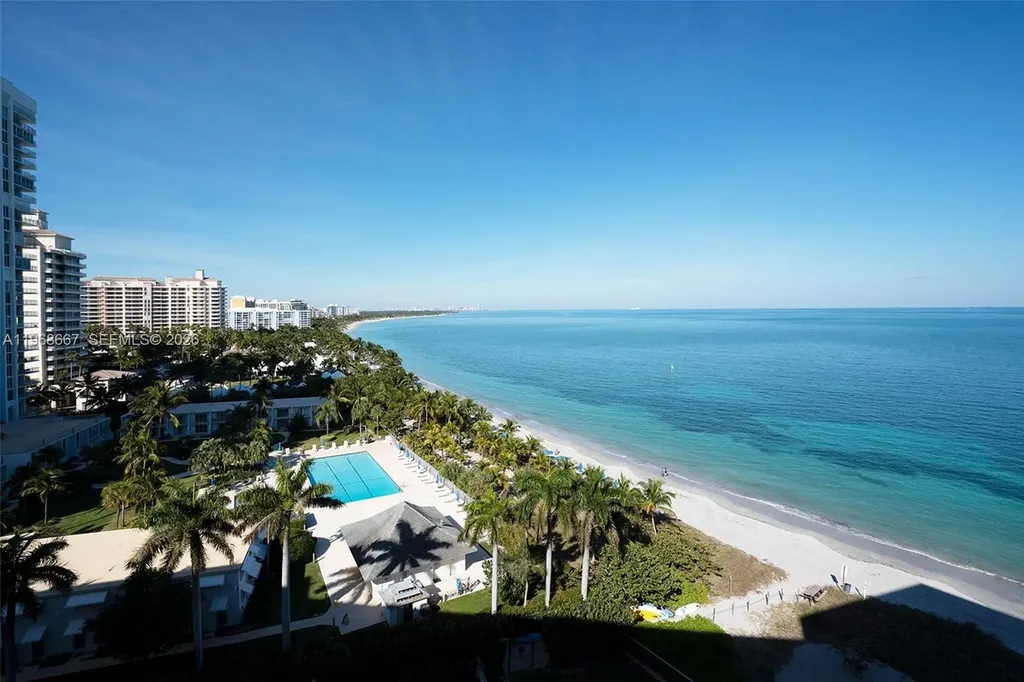 600 Grapetree Drive Key Biscayne FL 33149