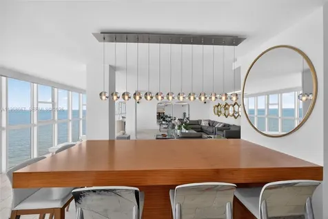 600 Grapetree Drive Key Biscayne FL 33149