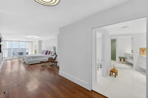 600 Grapetree Drive Key Biscayne FL 33149