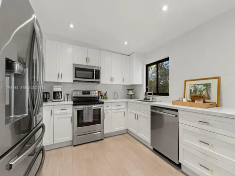 7731 SW 18th Terrace Miami FL 33155