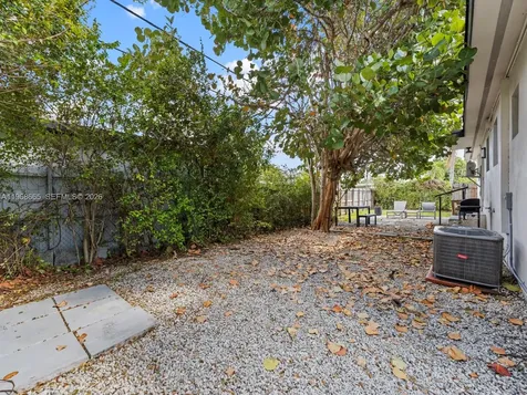 7731 SW 18th Terrace Miami FL 33155