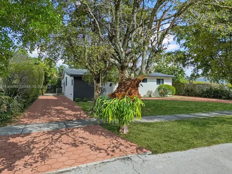 7731 SW 18th Terrace Miami FL 33155