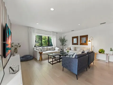 7731 SW 18th Terrace Miami FL 33155