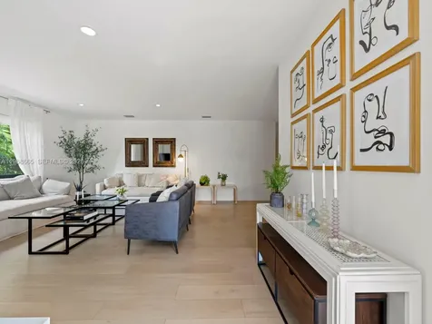 7731 SW 18th Terrace Miami FL 33155