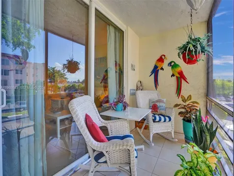 2861 Somerset Drive Lauderdale Lakes FL 33311