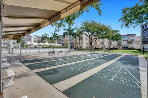2861 Somerset Drive Lauderdale Lakes FL 33311