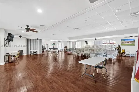2861 Somerset Drive Lauderdale Lakes FL 33311