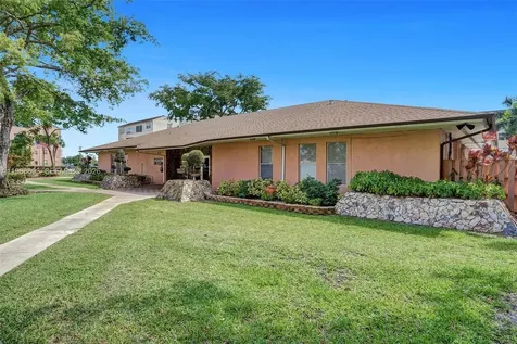 2861 Somerset Drive Lauderdale Lakes FL 33311