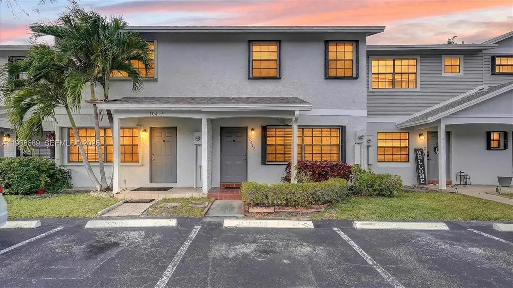 10413 NW 6th Street Pembroke Pines FL 33026