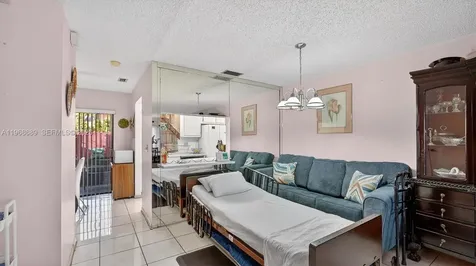 10413 NW 6th Street Pembroke Pines FL 33026