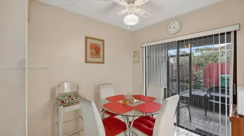 10413 NW 6th Street Pembroke Pines FL 33026