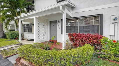 10413 NW 6th Street Pembroke Pines FL 33026