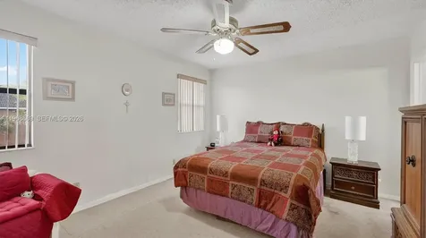 10413 NW 6th Street Pembroke Pines FL 33026