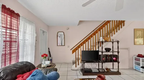 10413 NW 6th Street Pembroke Pines FL 33026