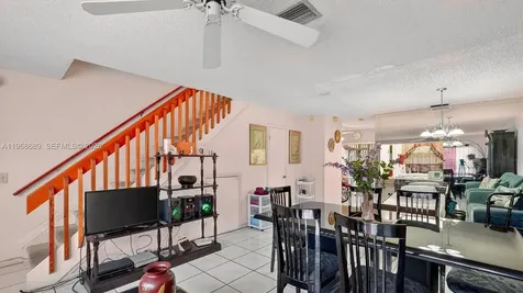 10413 NW 6th Street Pembroke Pines FL 33026
