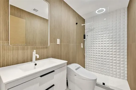 1977 S Oak Haven Circle Miami FL 33179