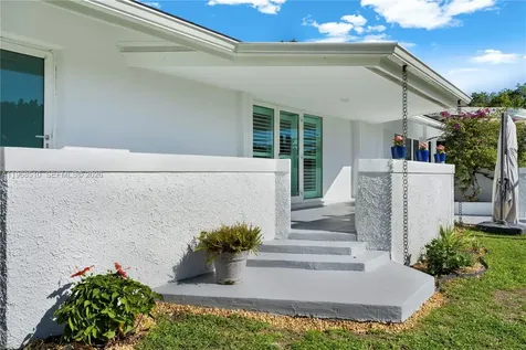 13300 SW 69th Avenue Pinecrest FL 33156