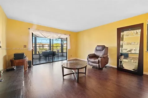 4950 E Sabal Palm Boulevard Tamarac FL 33319