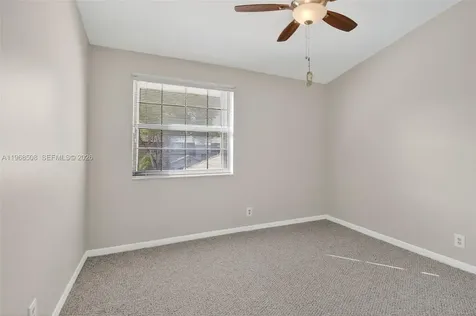 9080 Vineyard Lake Drive Plantation FL 33324
