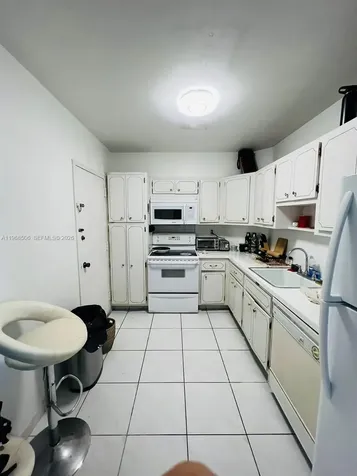 500 Bayview Drive Sunny Isles Beach FL 33160