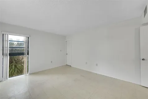 650 NE 149th Street Miami FL 33161