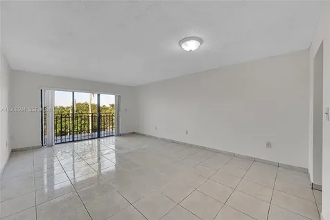 650 NE 149th Street Miami FL 33161