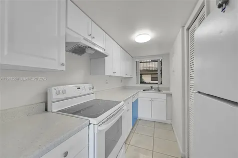 650 NE 149th Street Miami FL 33161