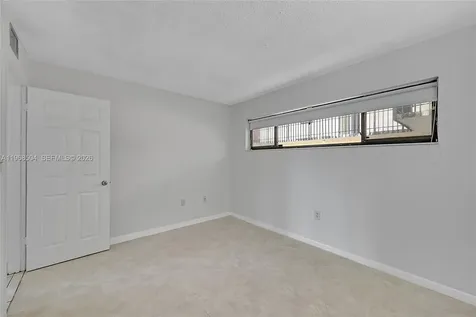 650 NE 149th Street Miami FL 33161