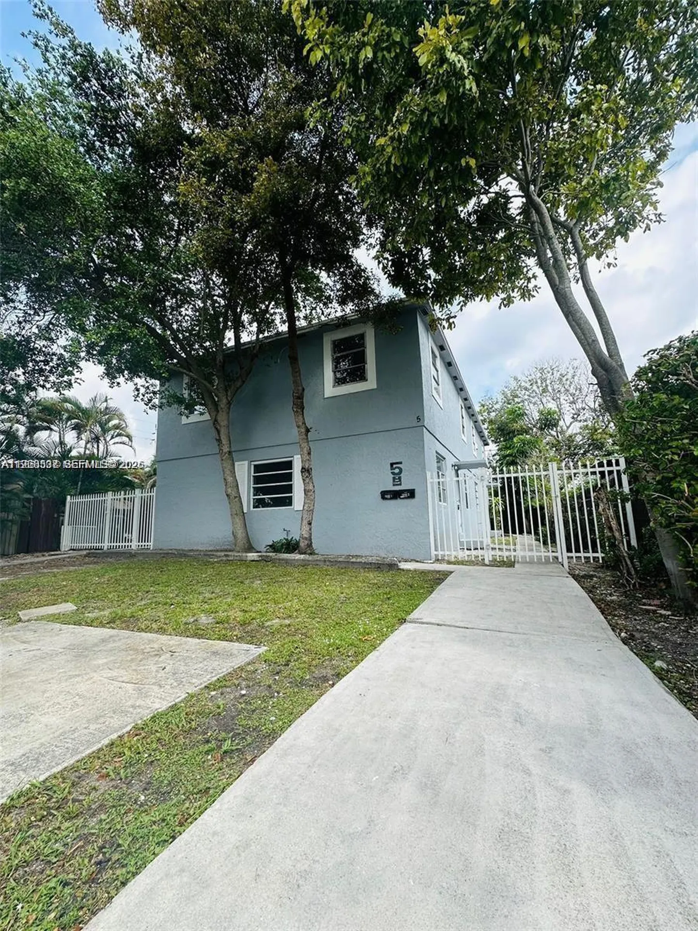 5 NE 16th Court Fort Lauderdale FL 33305