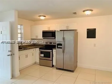 5 NE 16th Court Fort Lauderdale FL 33305