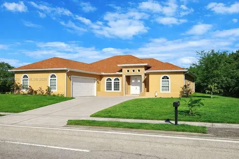 1711 SE Airoso Boulevard Port St. Lucie FL 34984