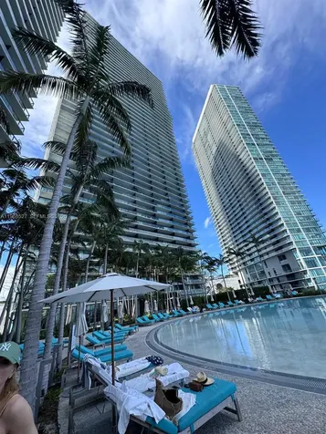 650 NE 32nd Street Miami FL 33137