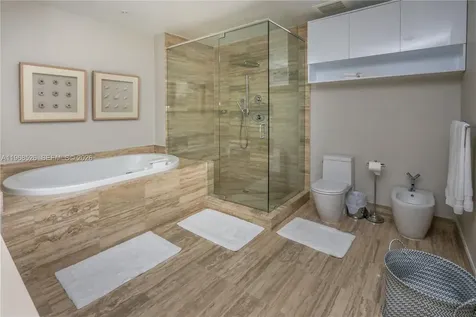 16001 Collins Avenue Sunny Isles Beach FL 33160