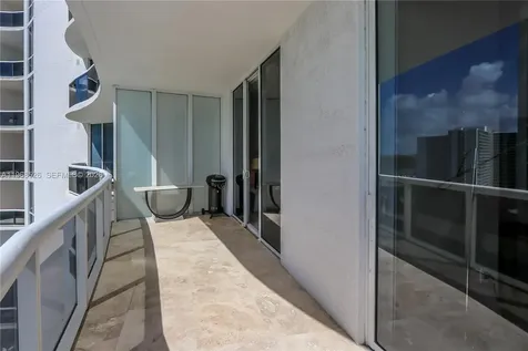 16001 Collins Avenue Sunny Isles Beach FL 33160