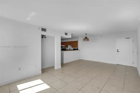1475 SW 8th Street Miami FL 33135