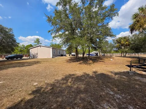 555 S Lindero Street Clewiston FL 33440