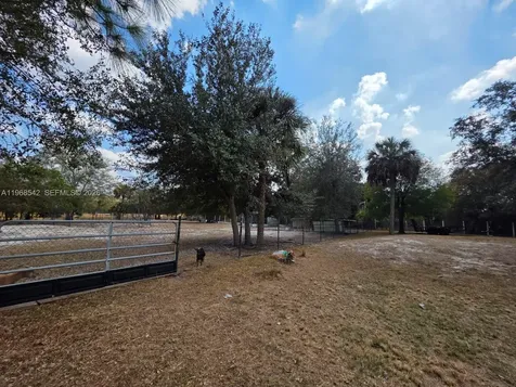 555 S Lindero Street Clewiston FL 33440