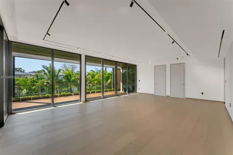 6450 SW 82nd Street Miami FL 33143