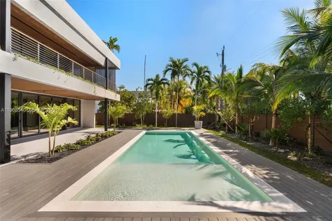 6450 SW 82nd Street Miami FL 33143