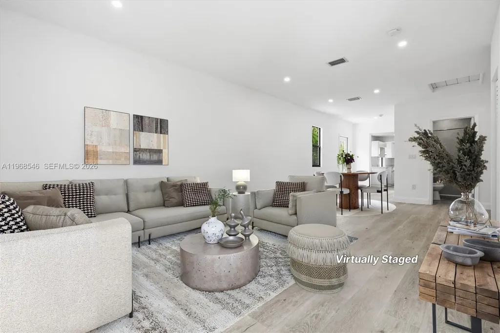 4237 SW 7th Street Miami FL 33134