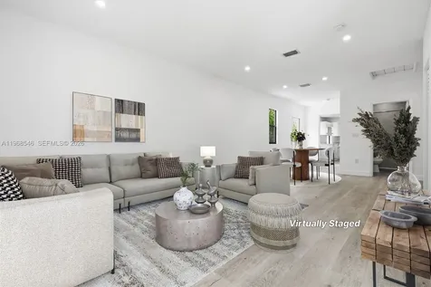 4237 SW 7th Street Miami FL 33134