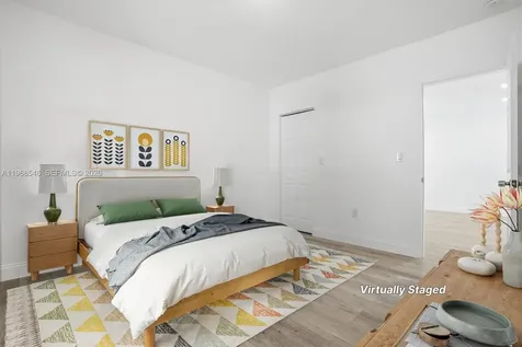 4237 SW 7th Street Miami FL 33134