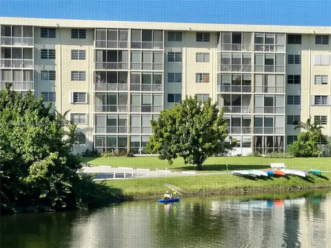 2855 Leonard Drive Aventura FL 33160