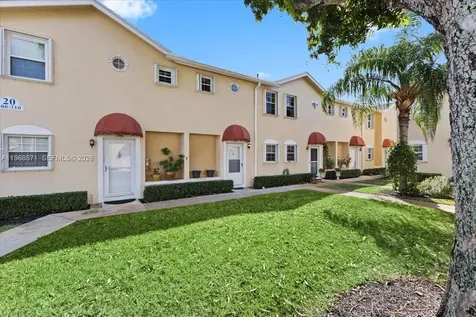 307 Waterside Drive Hypoluxo FL 33462